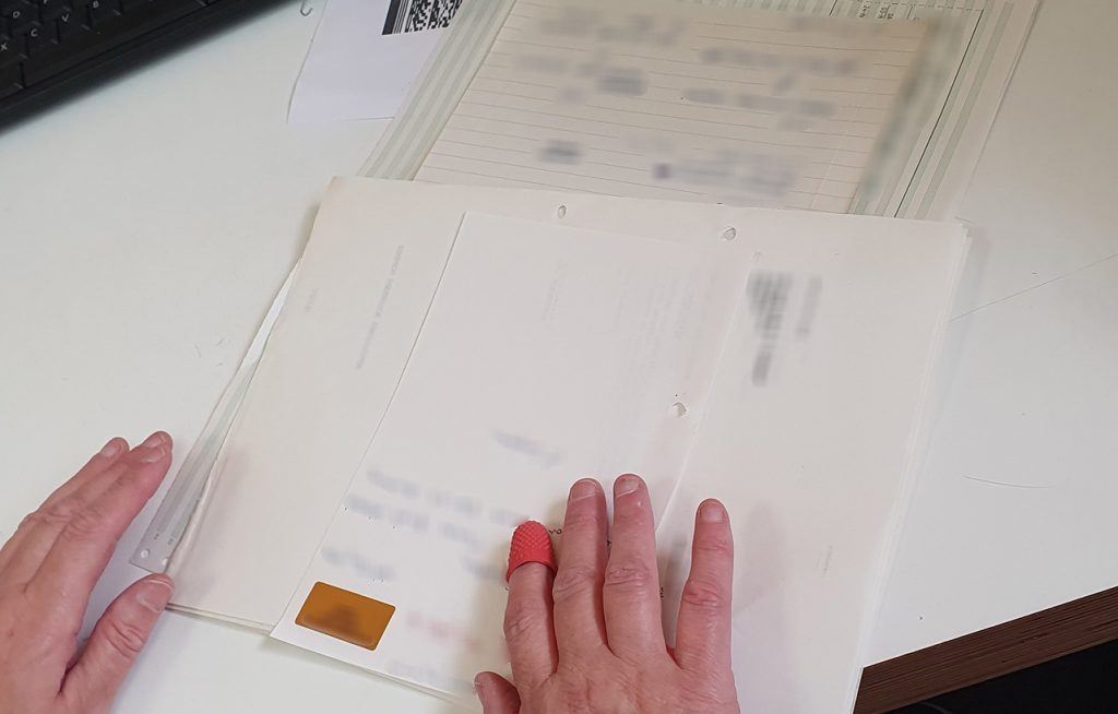 Data Planit Scanning Variety Sized Documents